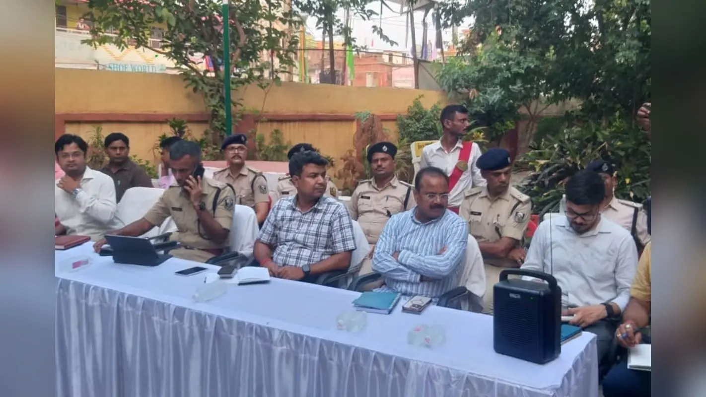 सासाराम: गिरधरिया में झूलते हाईटेंशन तार की चपेट में आने से नीलगाय की हुई मौत